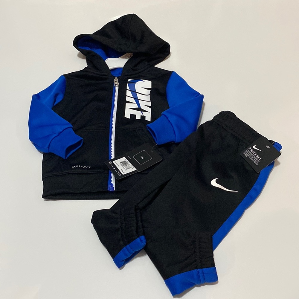 Boy’s Nike Jacket/ Pants, 12m